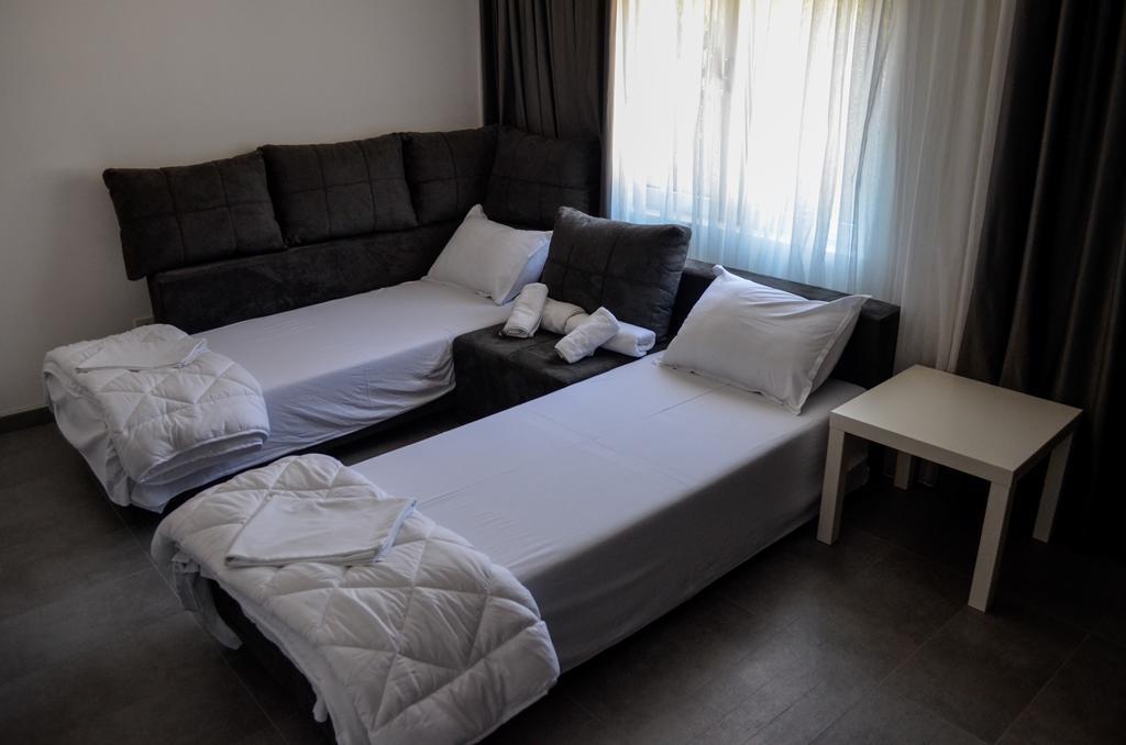 Apartments Good Night Ni Buitenkant foto