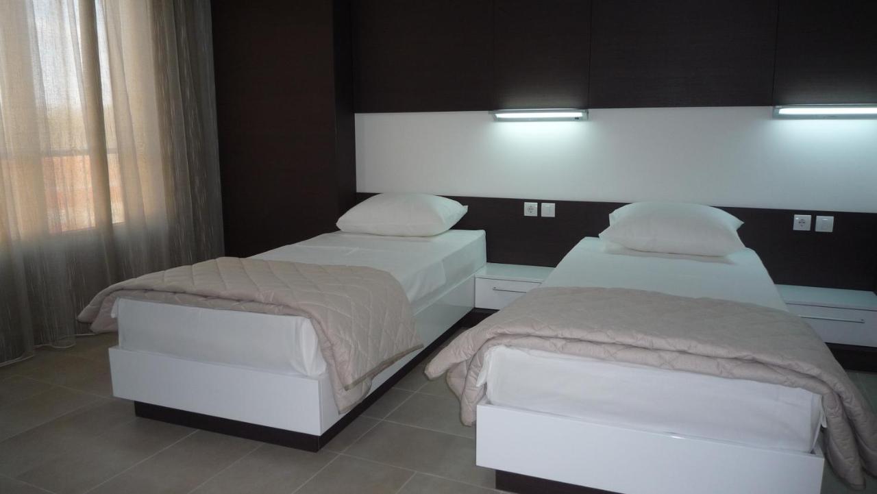Apartments Good Night Ni Buitenkant foto